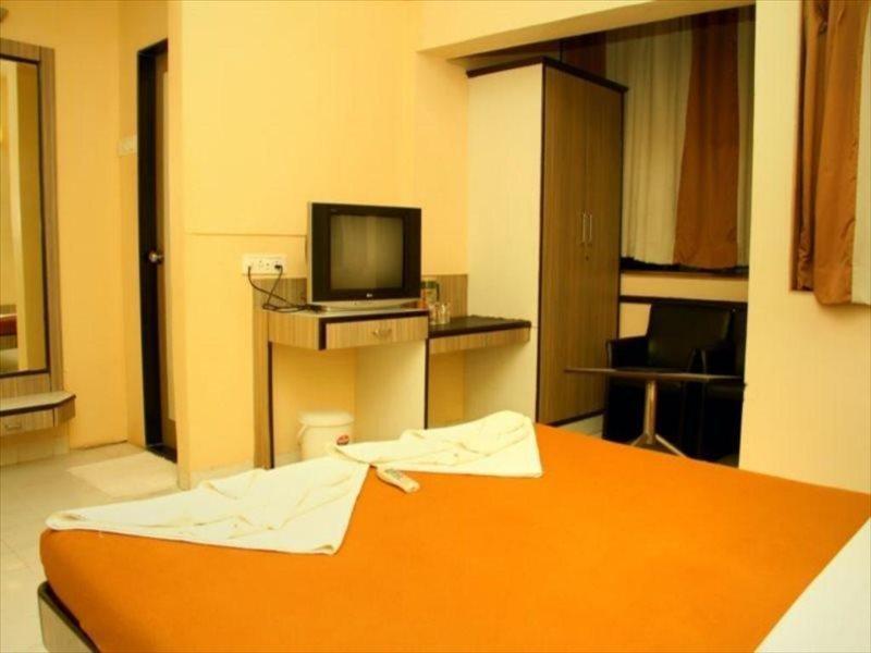 Hotel Sai Regency Daman Zewnętrze zdjęcie
